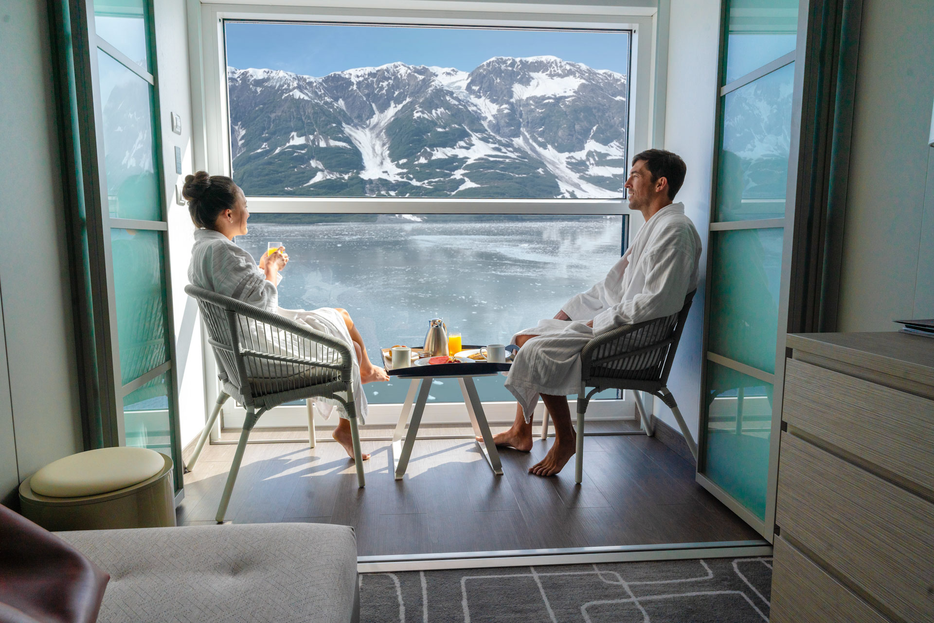 images/Ship photos/Edge 愛極號/1a_CEL_EG_Infinite_Veranda_Alaska_edited.jpg